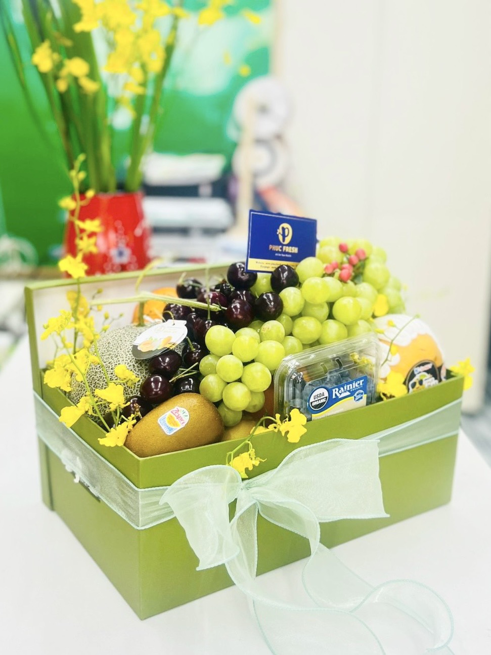 Hộp quà tặng trái cây cao cấp hoa tươi 1200