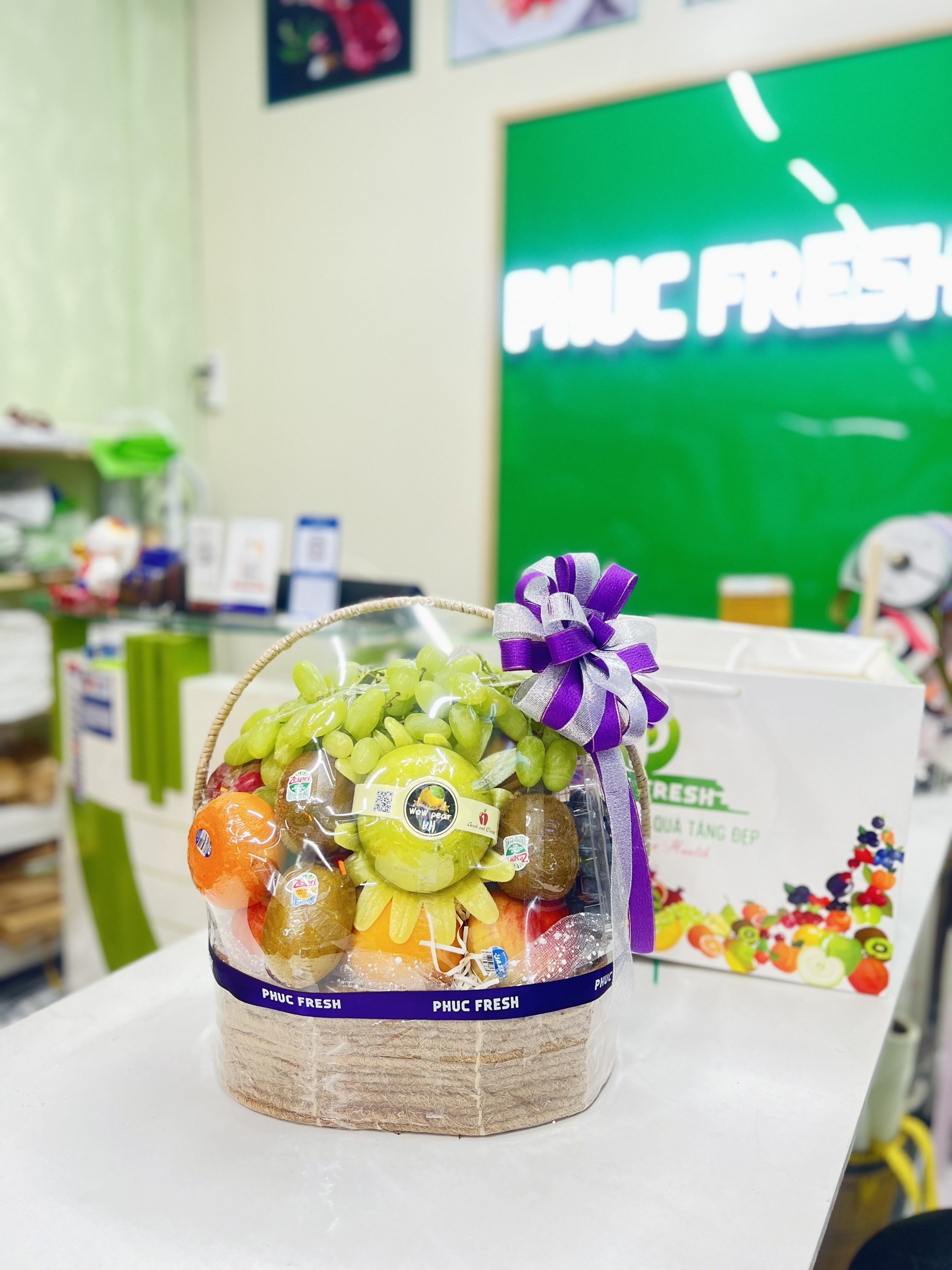 Giỏ quà tặng trái cây cao cấp 10001
