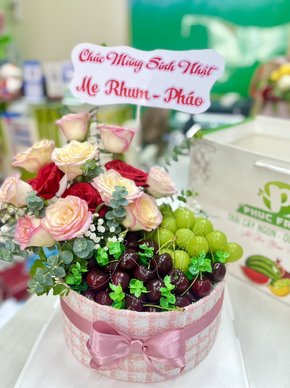 Hộp quà bánh kem rái cây cao cấp 1100