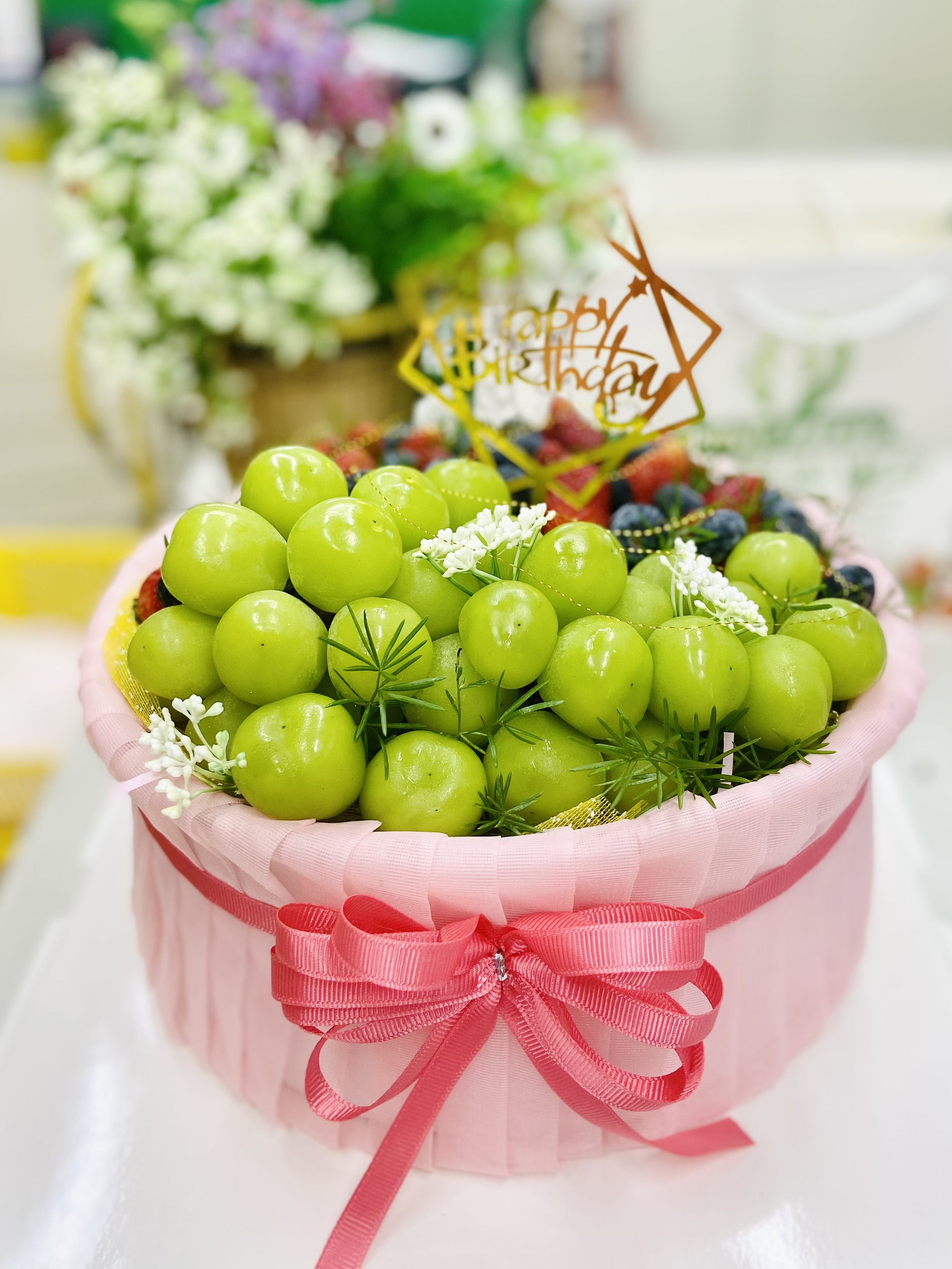 Hộp quà tặng trái cây bánh kem 700