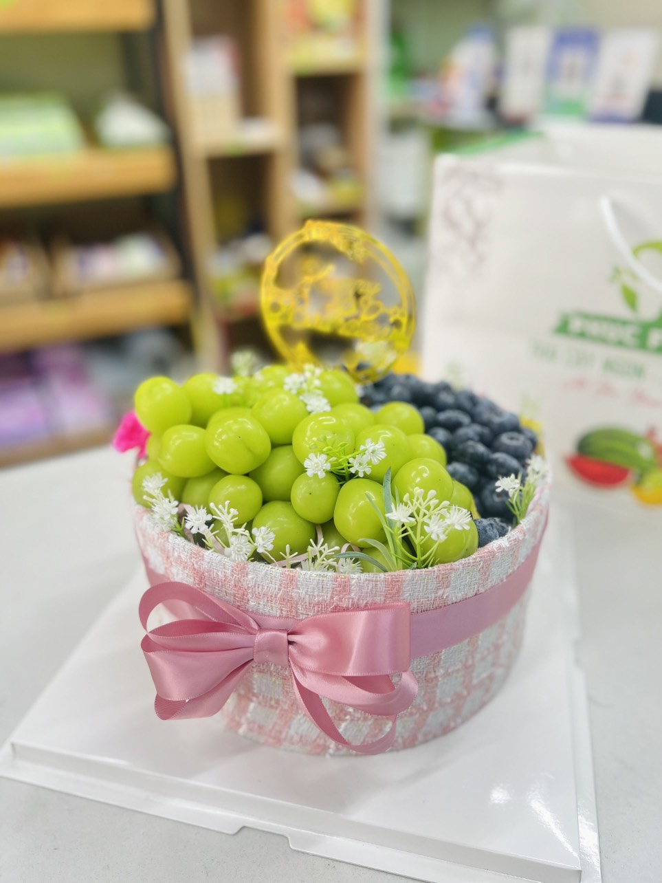 Hộp quà tặng trái cây bánh kem 550