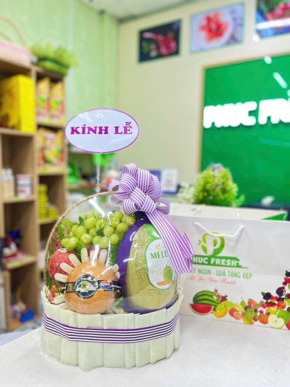 Giỏ quà tặng trái cây cao cấp 1000-10