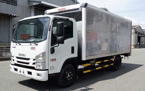 Isuzu NPR85KE4 4 tấn thùng kín