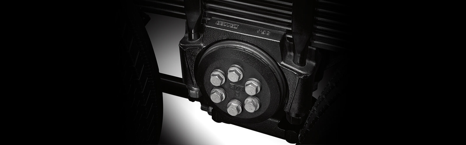 Isuzu FVM34TE4 15 tấn thùng kín