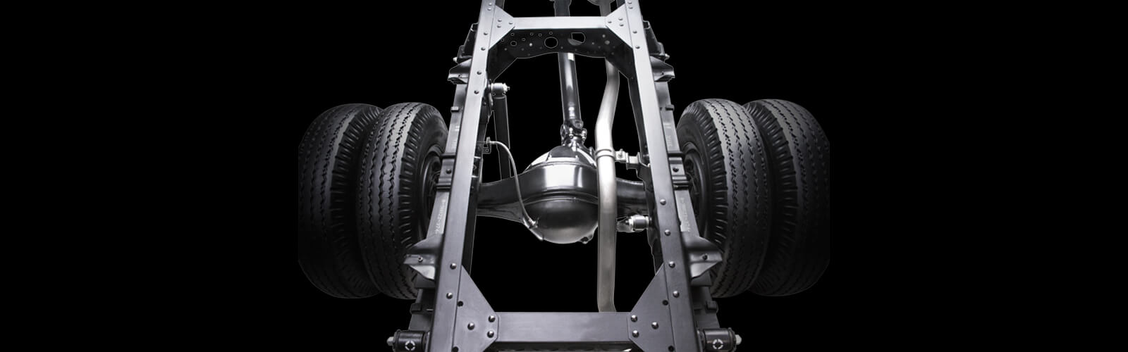 Isuzu NQR75ME4 5 tấn thùng bạt