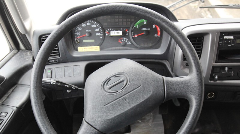 Hino FC9JJTC 6 tấn thùng kín