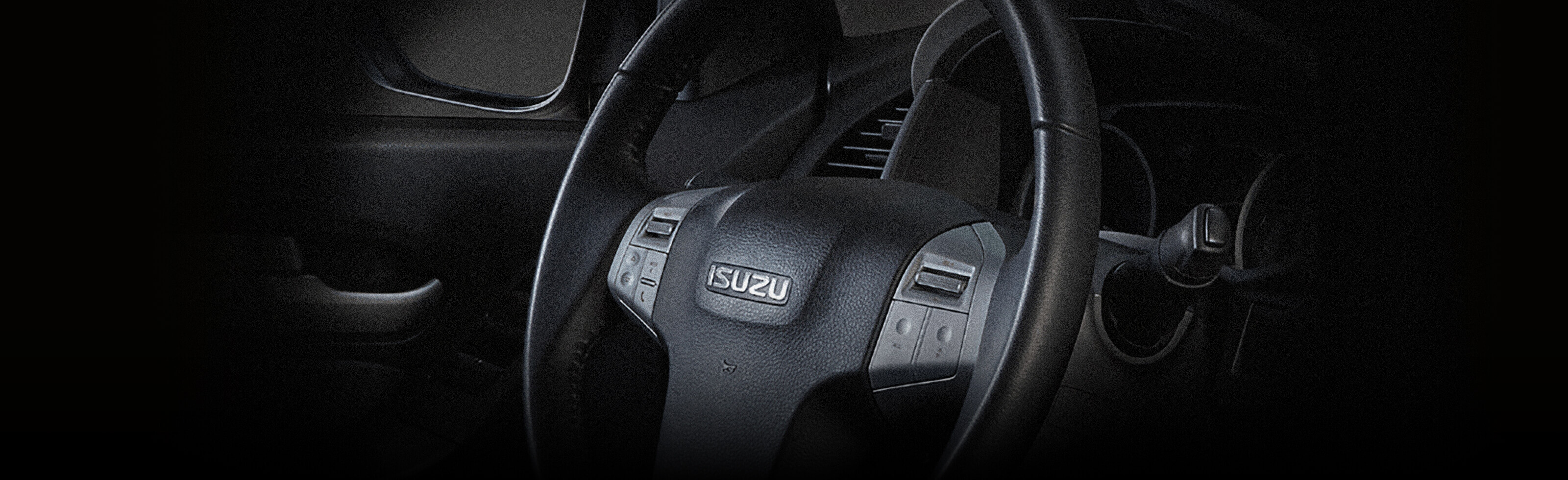 Isuzu mu-X B7 1.9 MT