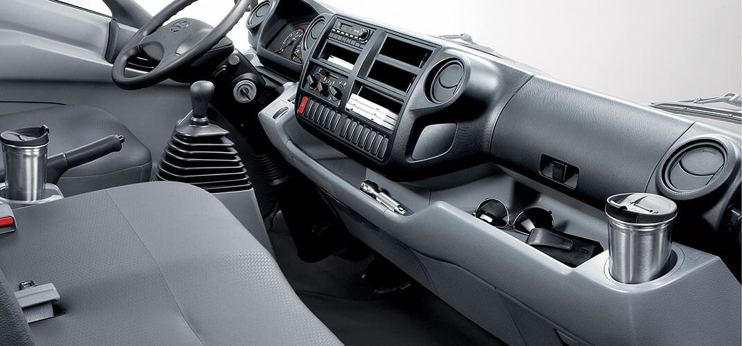 Hino Dutro XZU342L 3.5 tấn thùng lửng