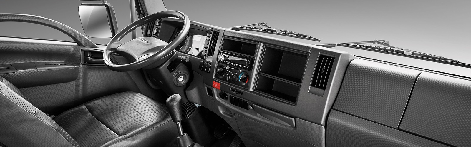 Isuzu FVR34QE4 9 tấn thùng kín