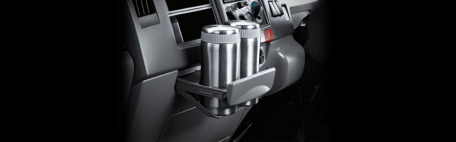 Isuzu NMR85HE4 1.9 tấn thùng bạt