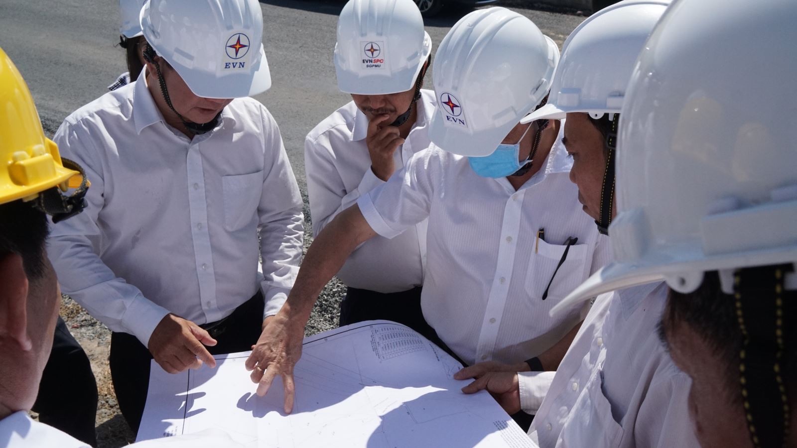 EVNSPC đốc thúc tiến độ xây dựng các công trình cấp điện cho Tổ hợp hóa dầu Long Sơn
