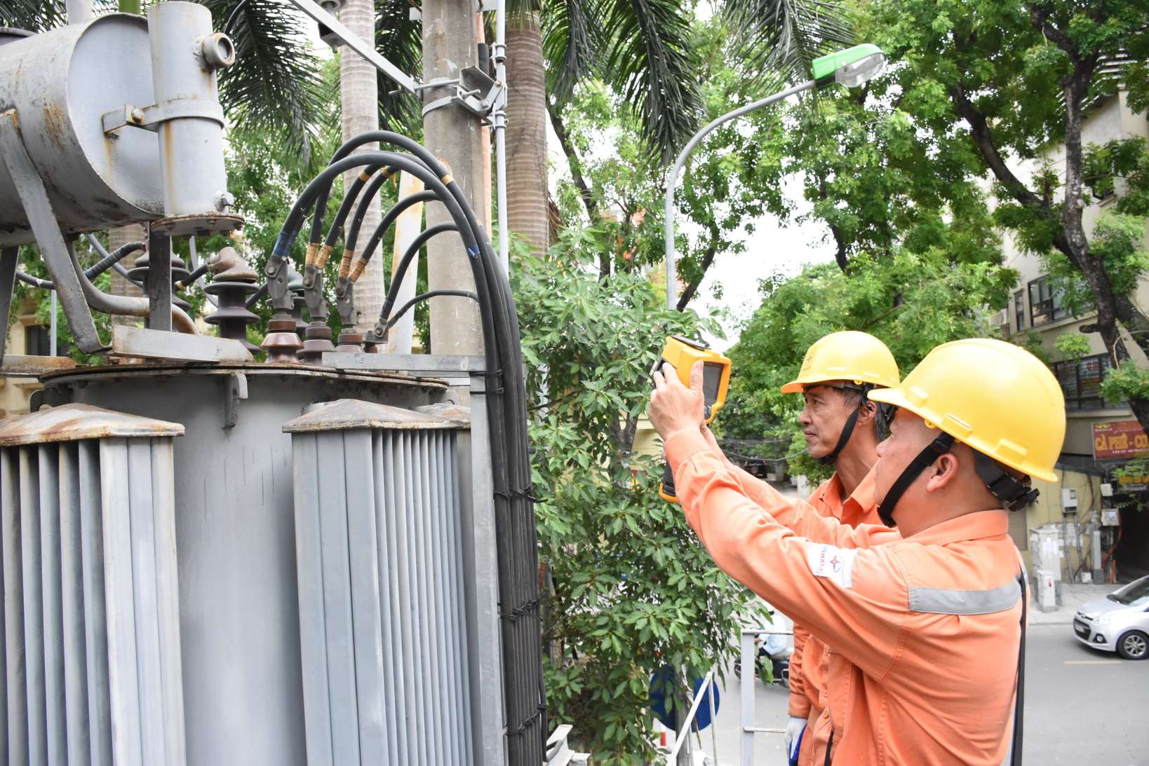 Hà Nội: Khách hàng không cần bỏ vốn đầu tư trạm biến áp nếu công suất sử dụng dưới 160kVA