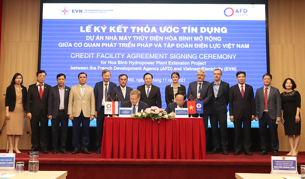 EVN ký khoản vay ưu đãi không bảo lãnh Chính phủ trị giá 70 triệu Euro cho Dự án NMTĐ Hòa Bình mở rộng