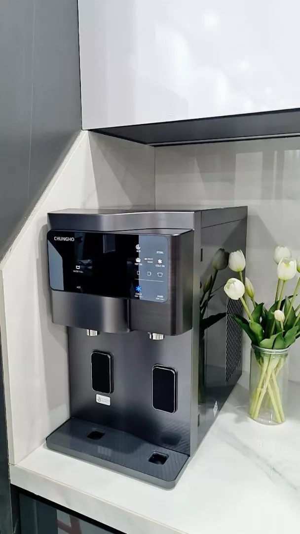 Hình lắp đặt máy lọc nước nóng lạnh SANITA Hot-Cool