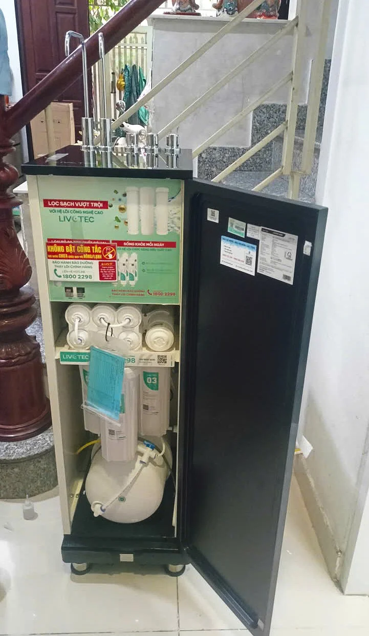 Hình lắp đặt thực tế Livotec 628S