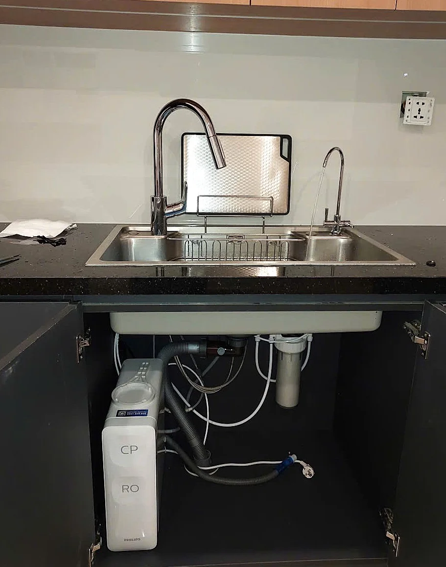 Hình lắp đặt thực tế máy lọc nước RO Philips AUT2015