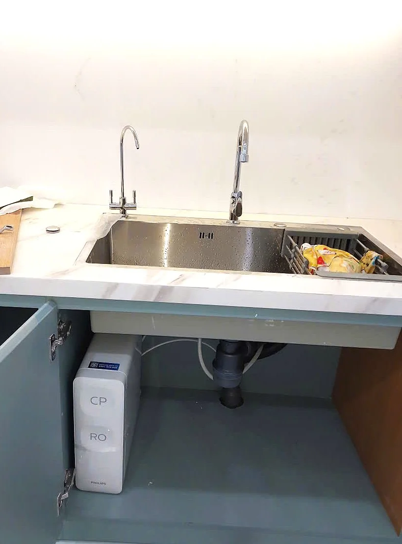 Hình lắp đặt thực tế máy lọc nước RO Philips AUT2015
