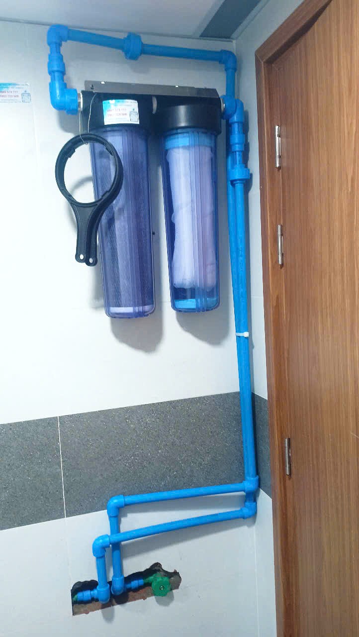 Bộ đôi cốc Bigblue 20 inch lắp đặt trong nhà