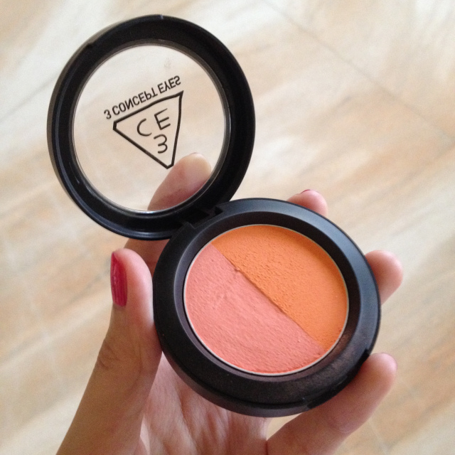 Review phấn má 3CE hai màu Duo Color Face Blush Review phấn má 3CE hai màu Duo Color Face Blush