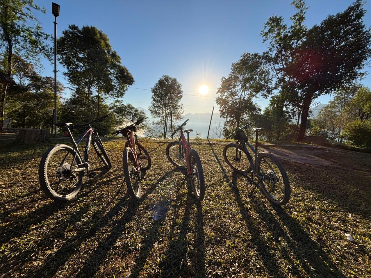 10 DAY HA GIANG LOOP & HOANG SU PHI CYCLING TOUR