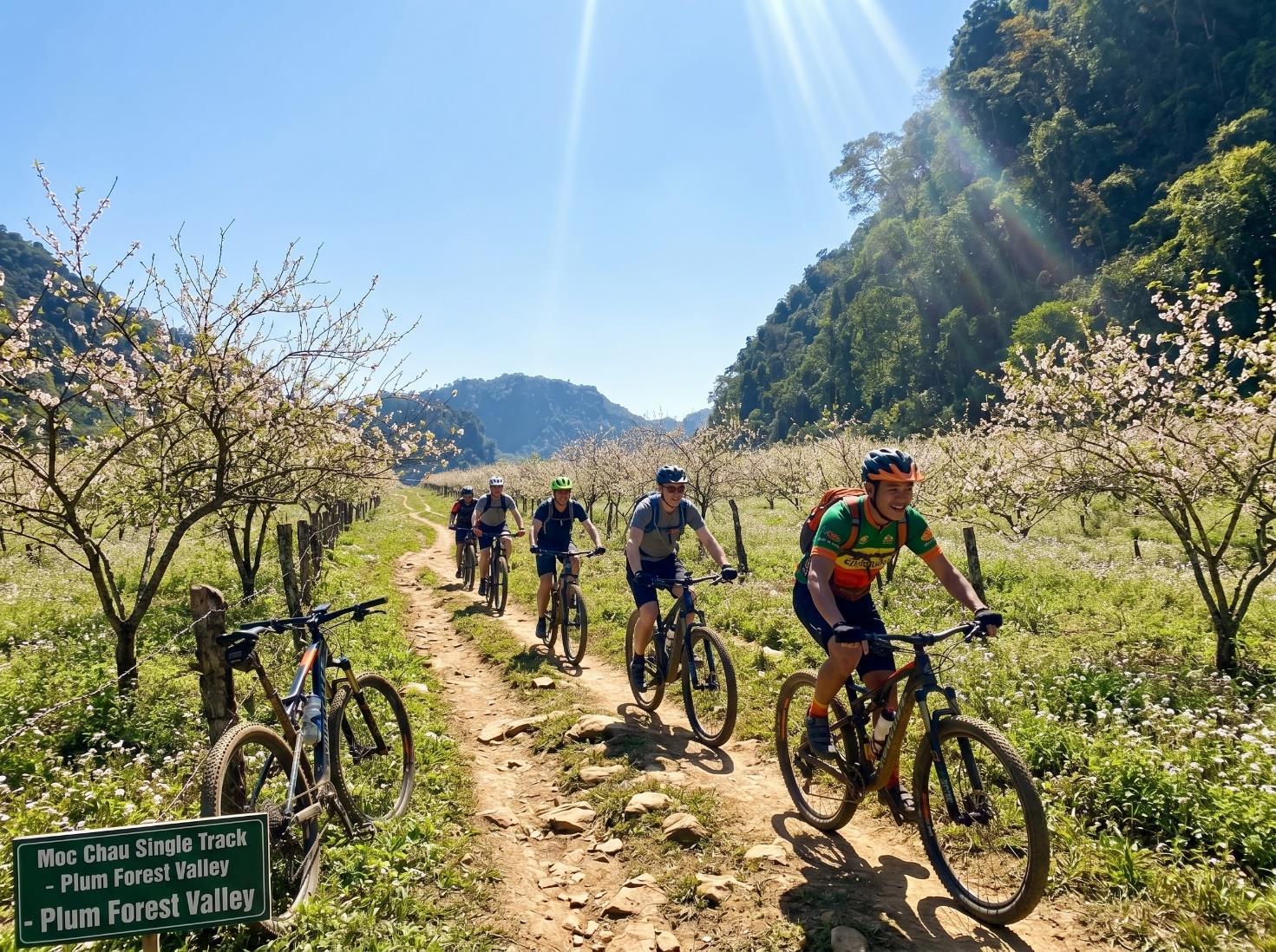 5 DAY MOC CHAU - MAI CHAU - PU LUONG BICYCLE TOURS