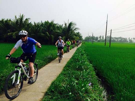 19 DAY VIETNAM - CAMBODIA - THAILAND BICYCLE TOURS