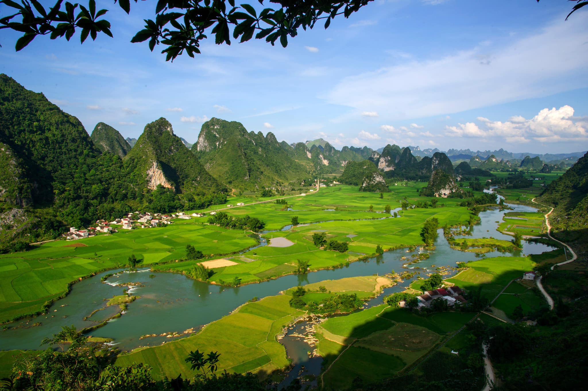 8 DAY HILL TRIBE VIETNAM TOURS