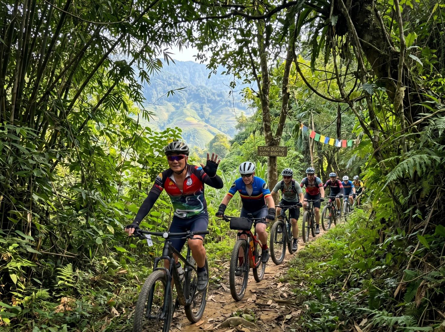 14 DAY NORTH VIETNAM CYCLING ADVETURE TOURS: HANOI -NINH BINH - HALONG