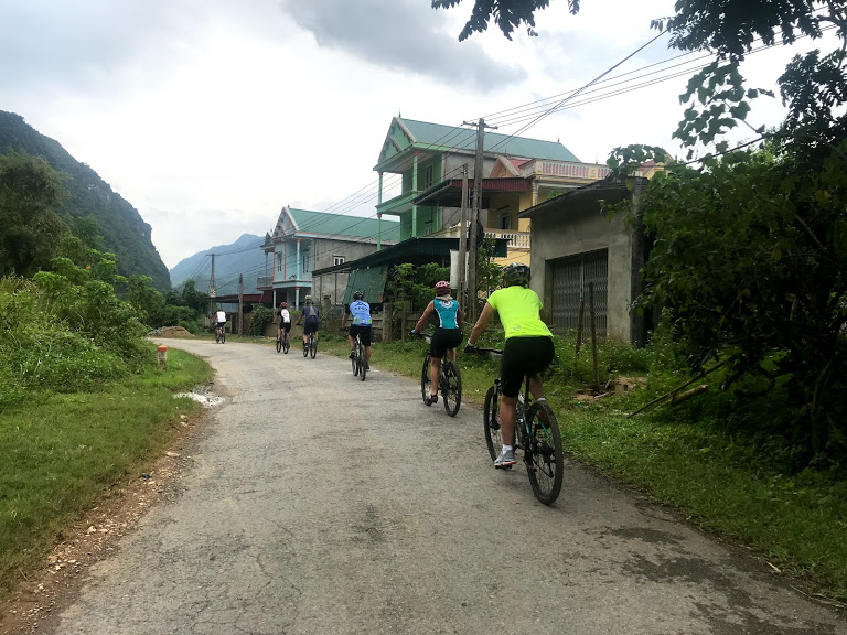 5 DAY PU LUONG - MAI CHAU BICYCLE TOURS