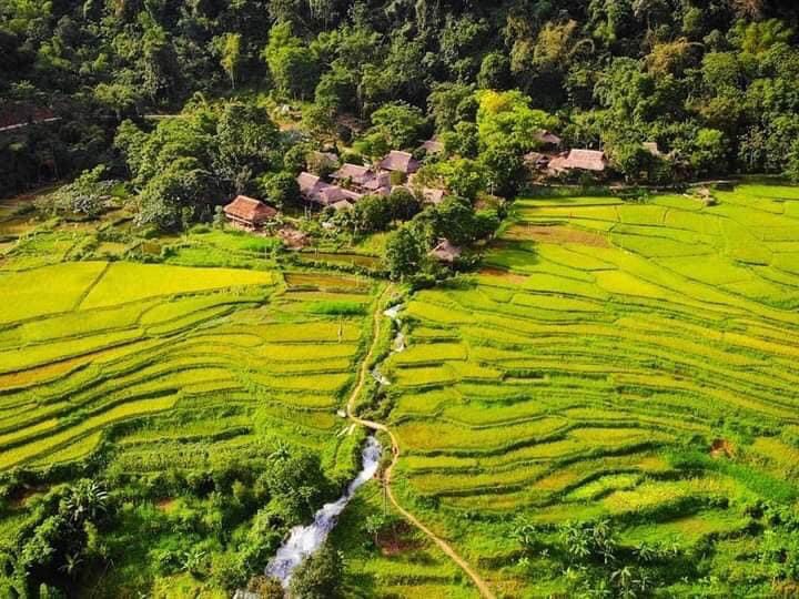 12 DAY FORGGOTEN PARADISE -  BAC HA - HOANG SU PHI HIKING TOURS