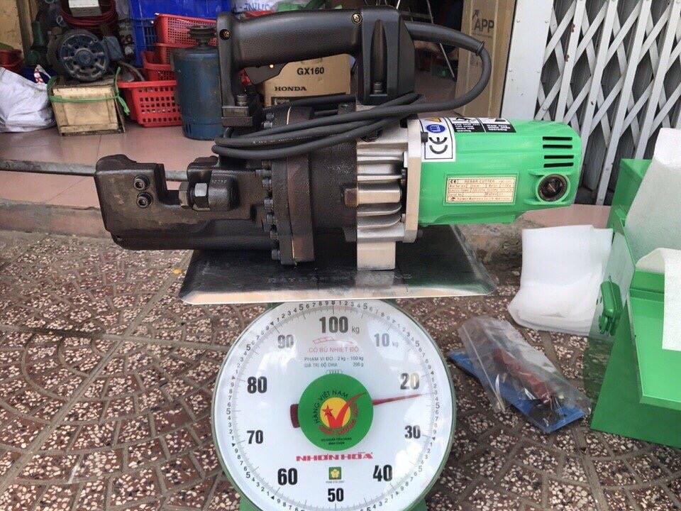 Máy Cắt Sắt Thủy Lực Kunwoo KMC 25H