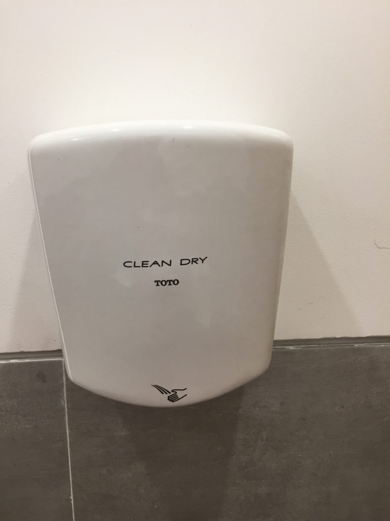  Máy sấy tay Toto HD4000CD