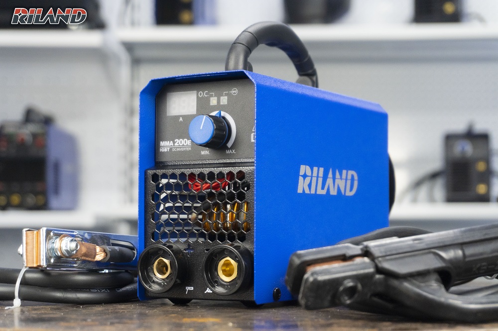MÁY HÀN MINI RILAND MMA 200E