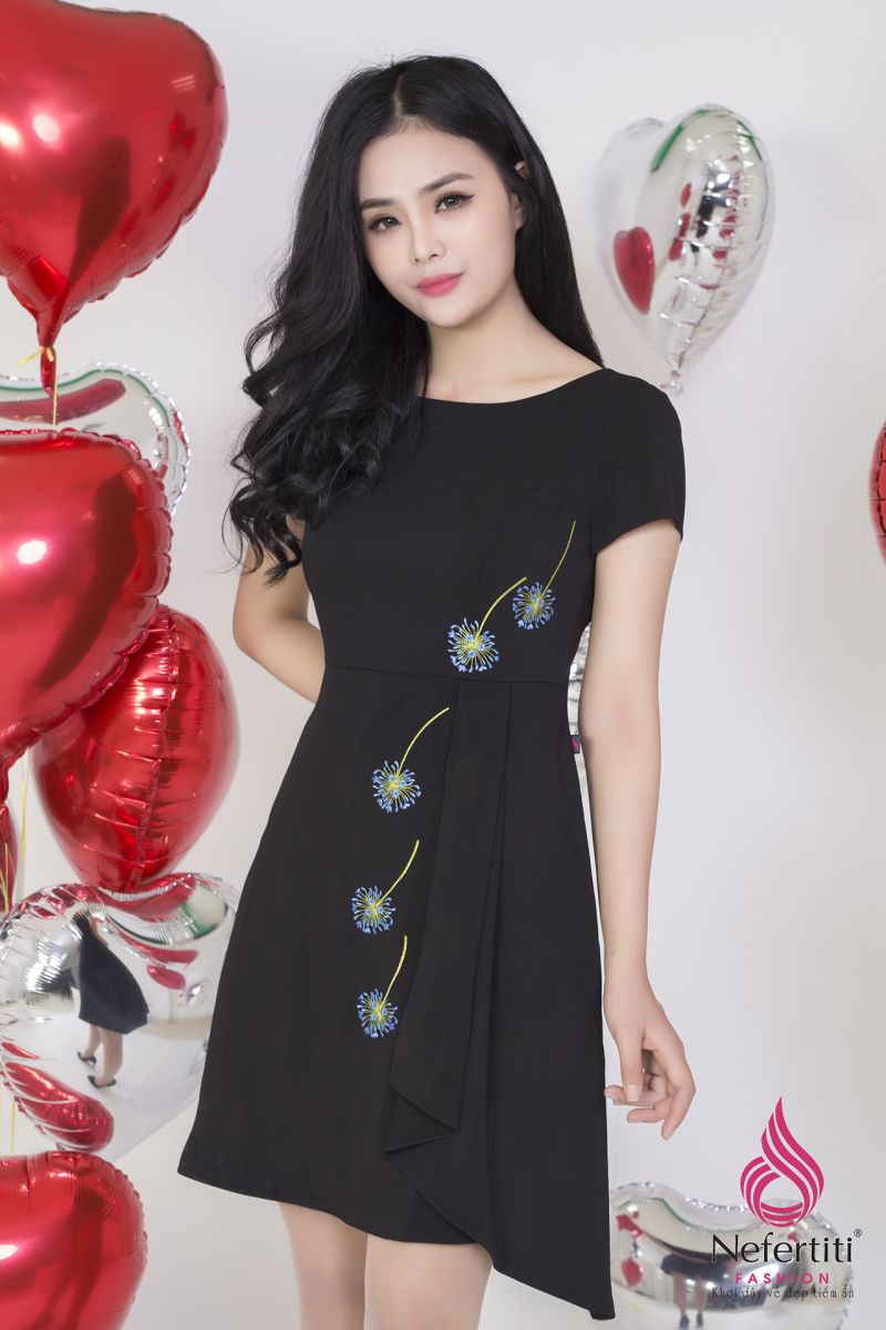 3D2847 - ĐẦM XÒE THÊU HOA