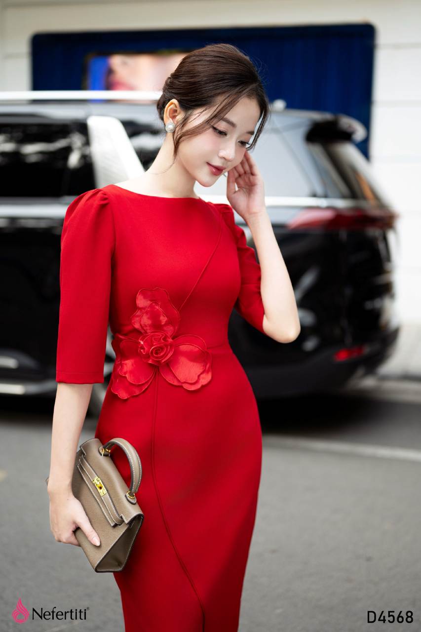 3D4568 - Đầm Đỏ Body Hoa 3D Nổi Bật