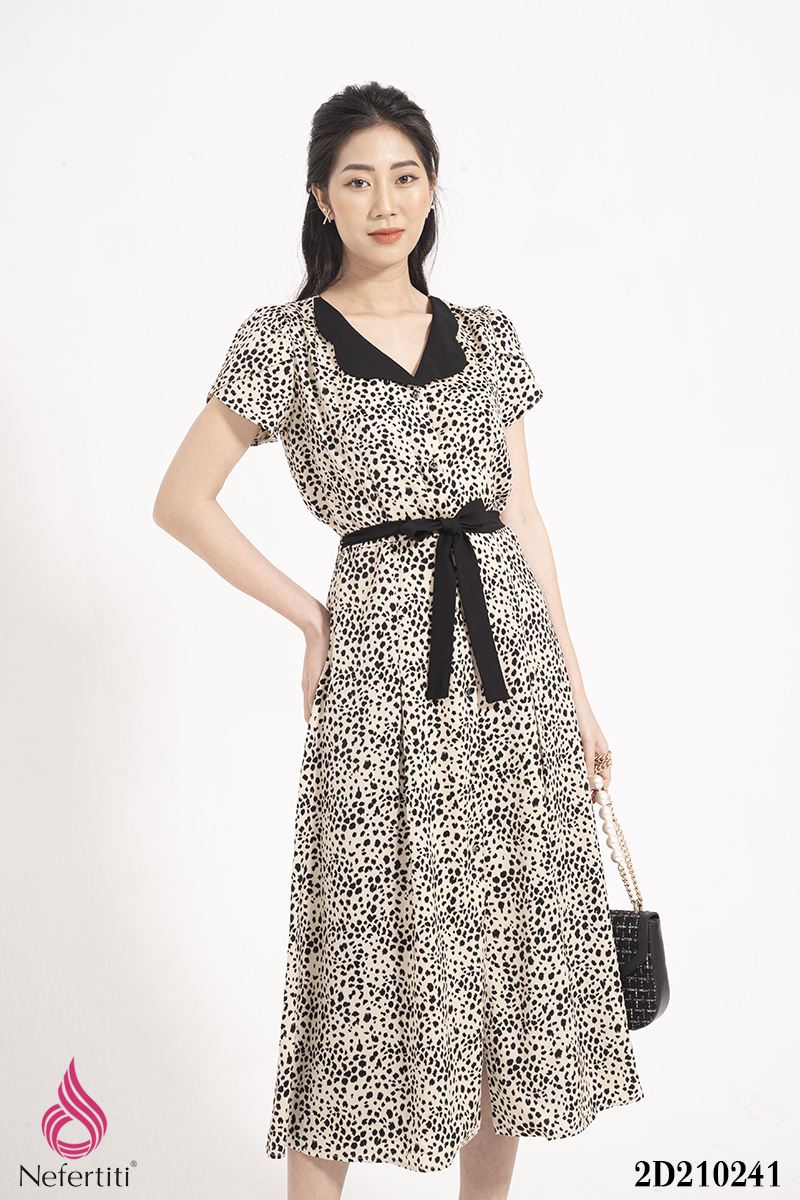 2D210241 - ĐẦM DÁNG DÀI THẮT EO ĐIỆU ĐÀ