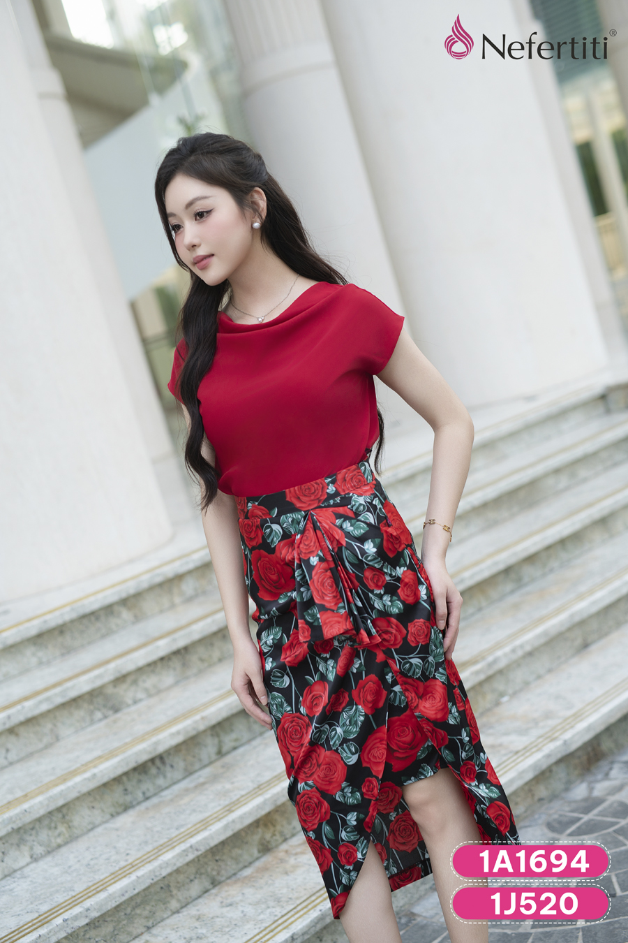 1J520 - Chân Váy Họa Tiết Hoa Đỏ