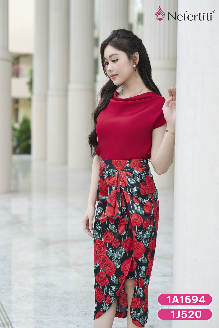 1J520 - Chân Váy Họa Tiết Hoa Đỏ