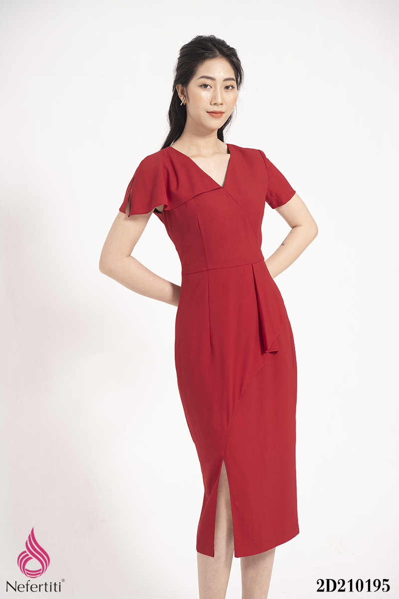 2D210195 - ĐẦM ĐỎ CỔ V XẾP BÈO RỦ TRANG TRÍ