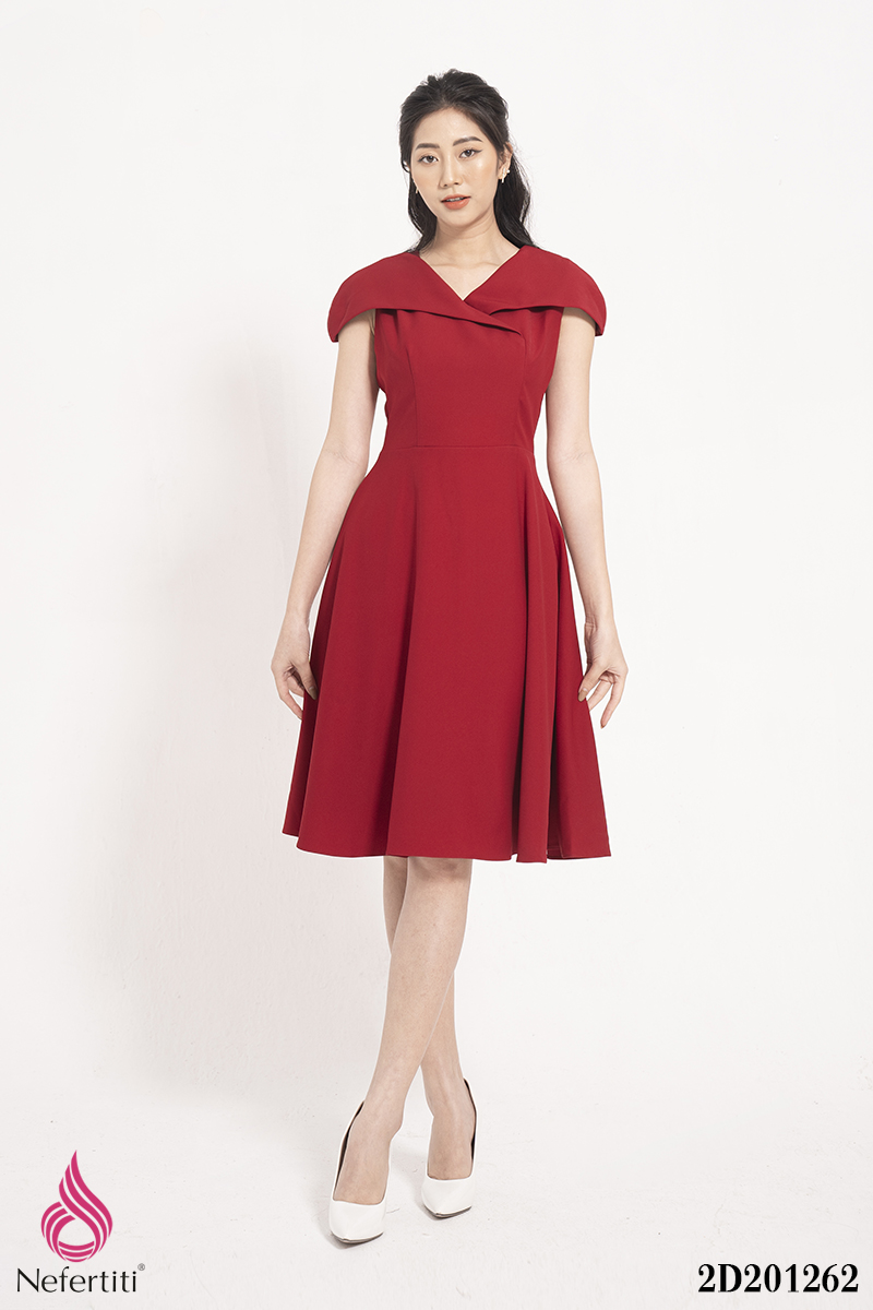 2D201262 - ĐẦM ĐỎ DÁNG XÒE CỔ CÁCH ĐIỆU