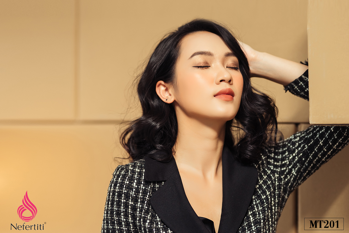 3MT201 - ÁO MĂNG TÔ KẺ PHỐI ĐEN