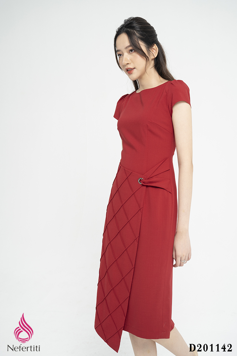 2D201142 - ĐẦM ĐỎ VẠT CHÉO