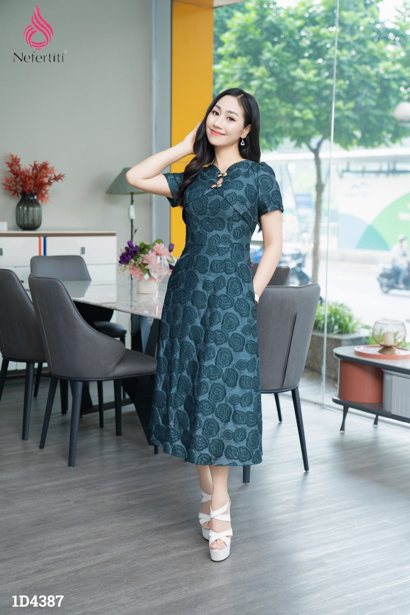 1D4387 - ĐẦM REN HOA CHÌM XANH