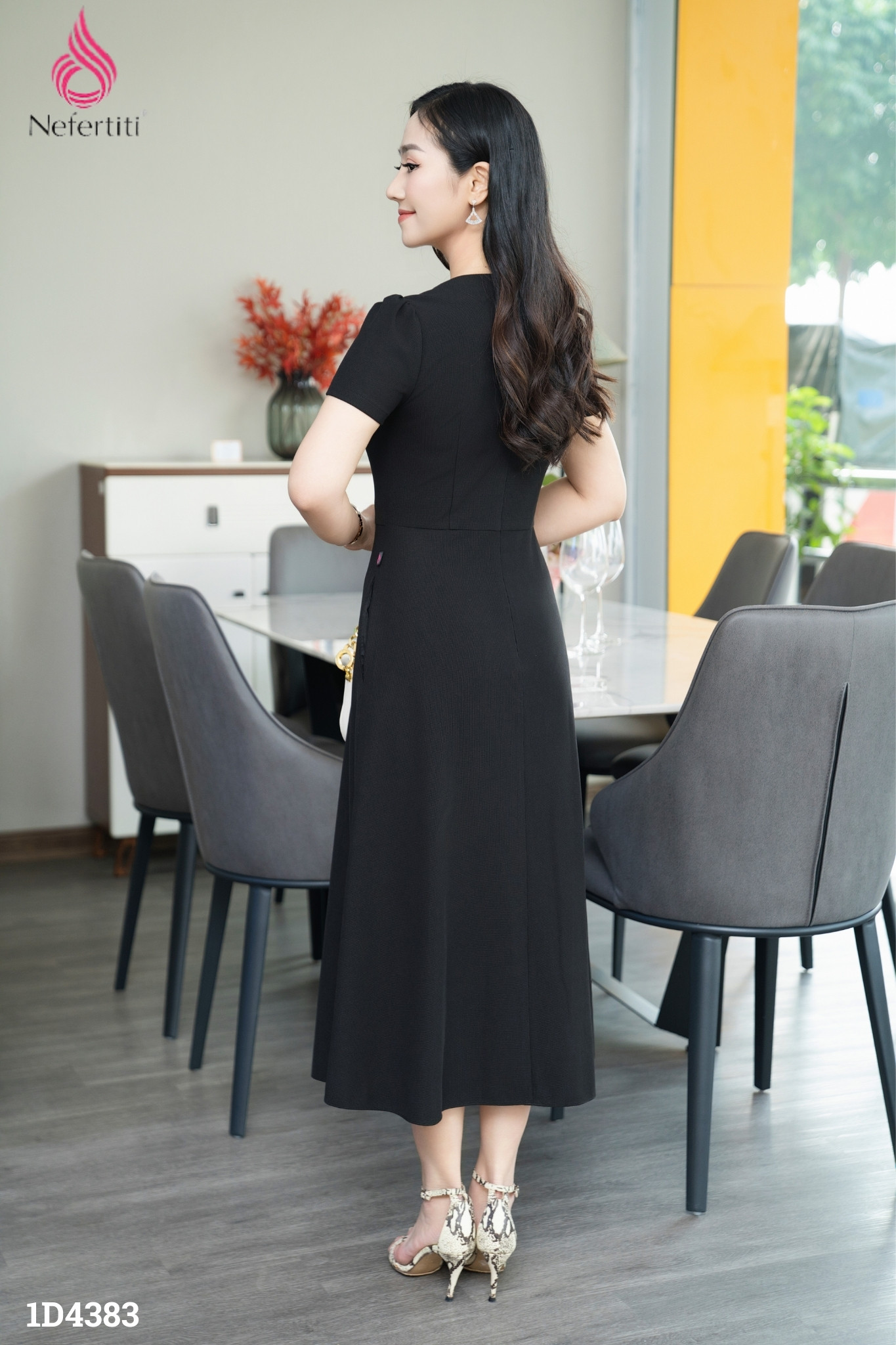 1D4383 - ĐẦM ĐEN HOA NỔI