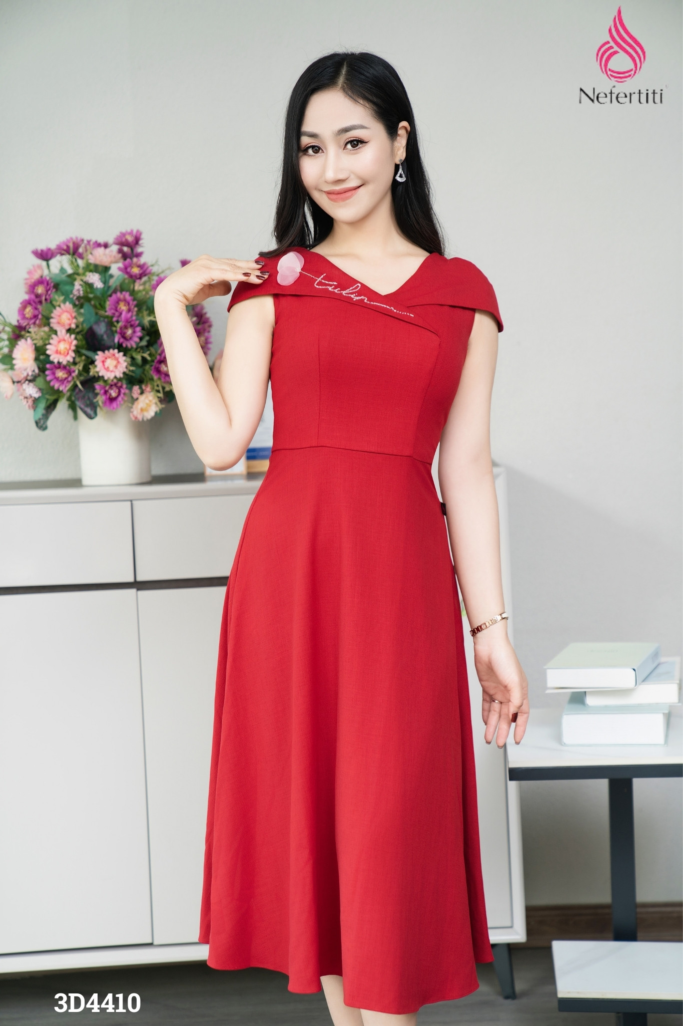 3D4410 - ĐẦM ĐỎ ĐÍNH CƯỜM HOA TULIP