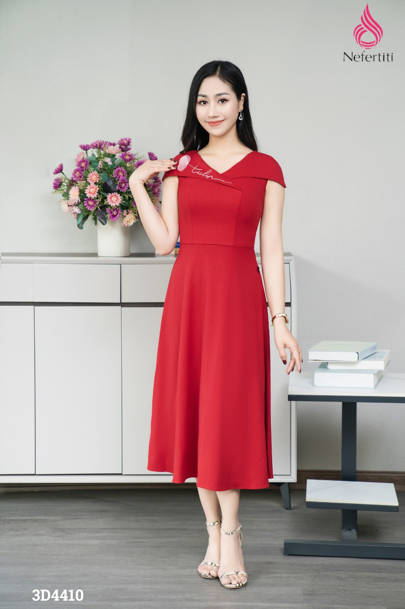 3D4410 - ĐẦM ĐỎ ĐÍNH CƯỜM HOA TULIP