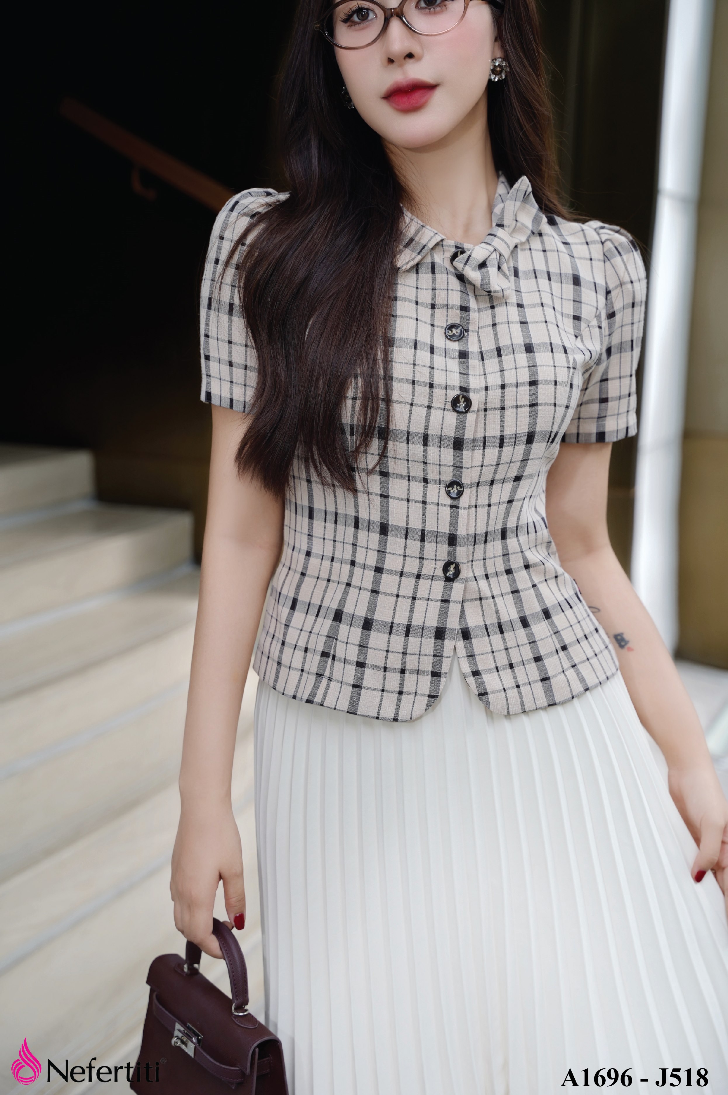 1J518 - Juyp xếp ly trắng