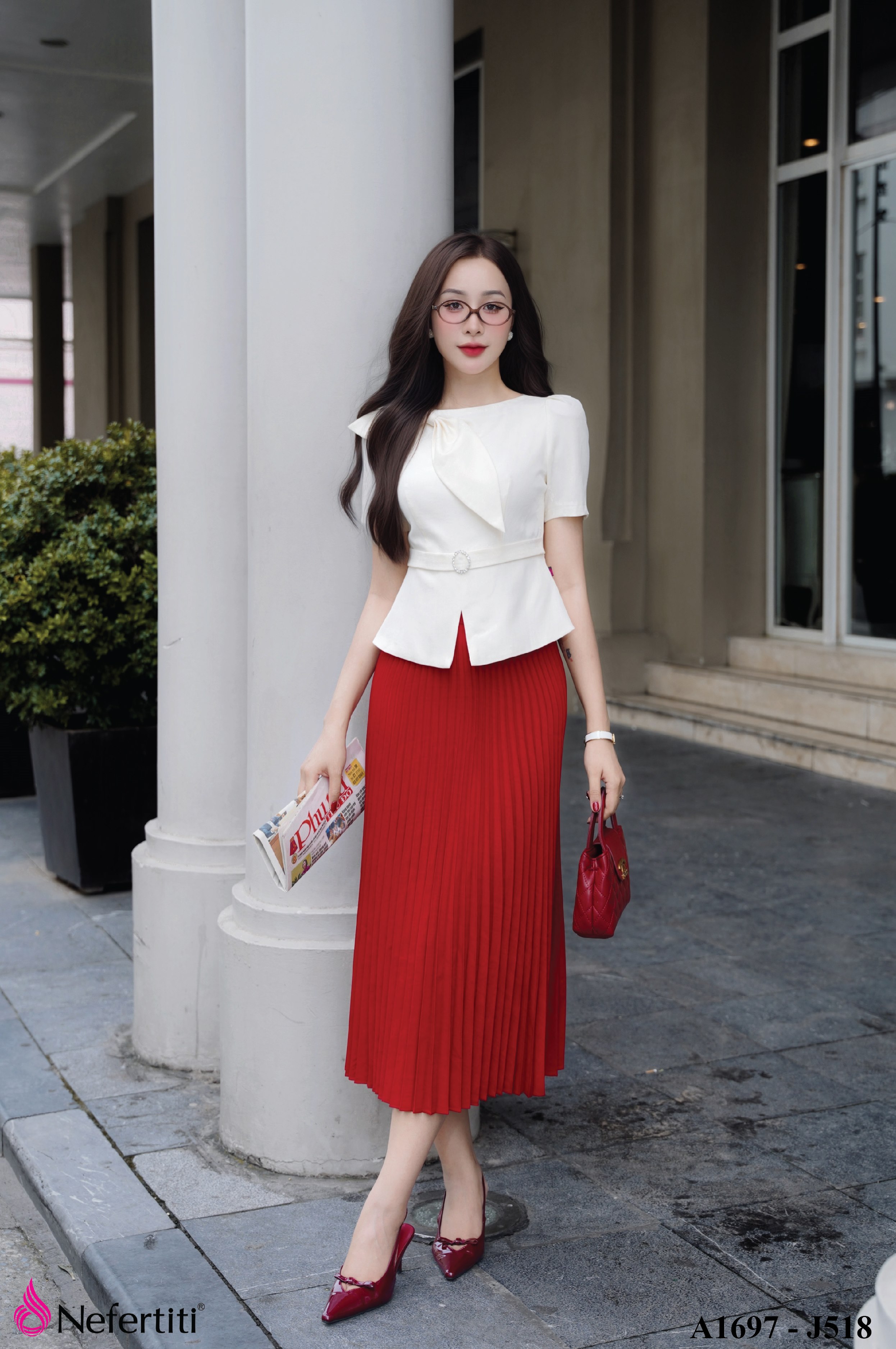 1J518 - Juyp xếp ly đỏ nổi bật