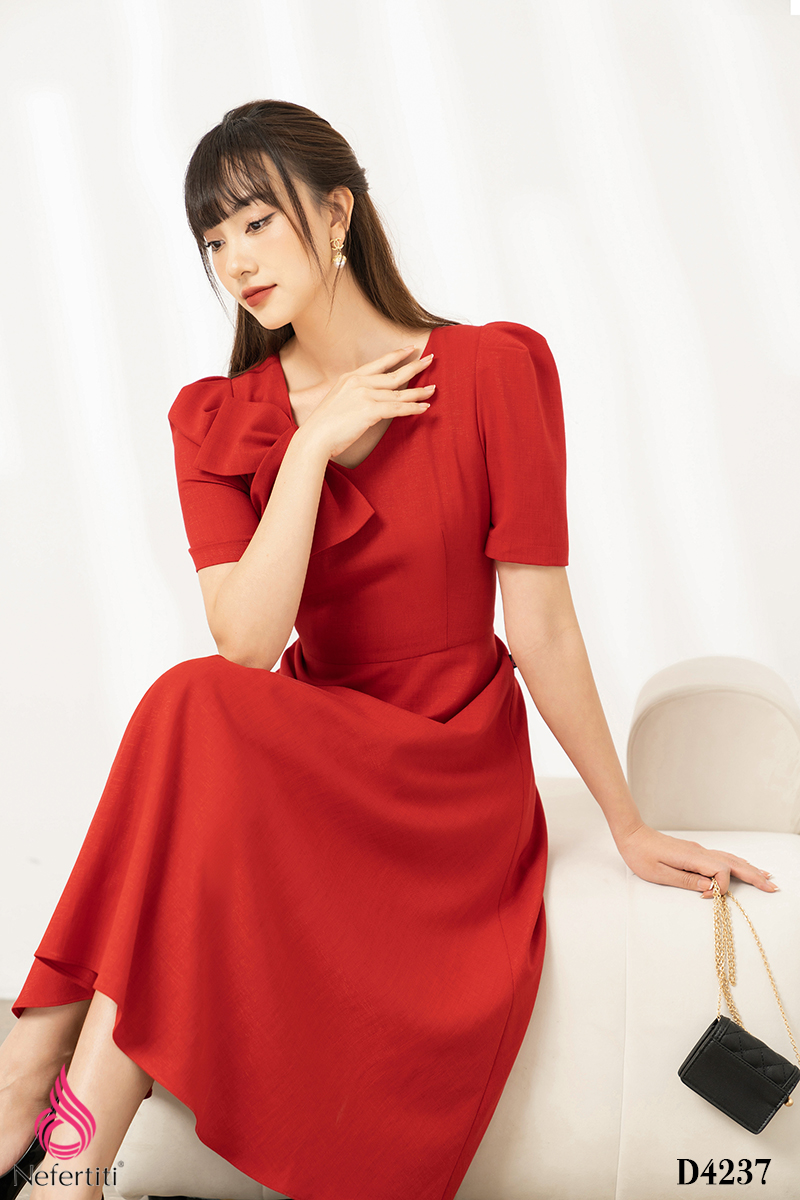 3D4237 - ĐẦM CỔ NƠ DÁNG XÒE