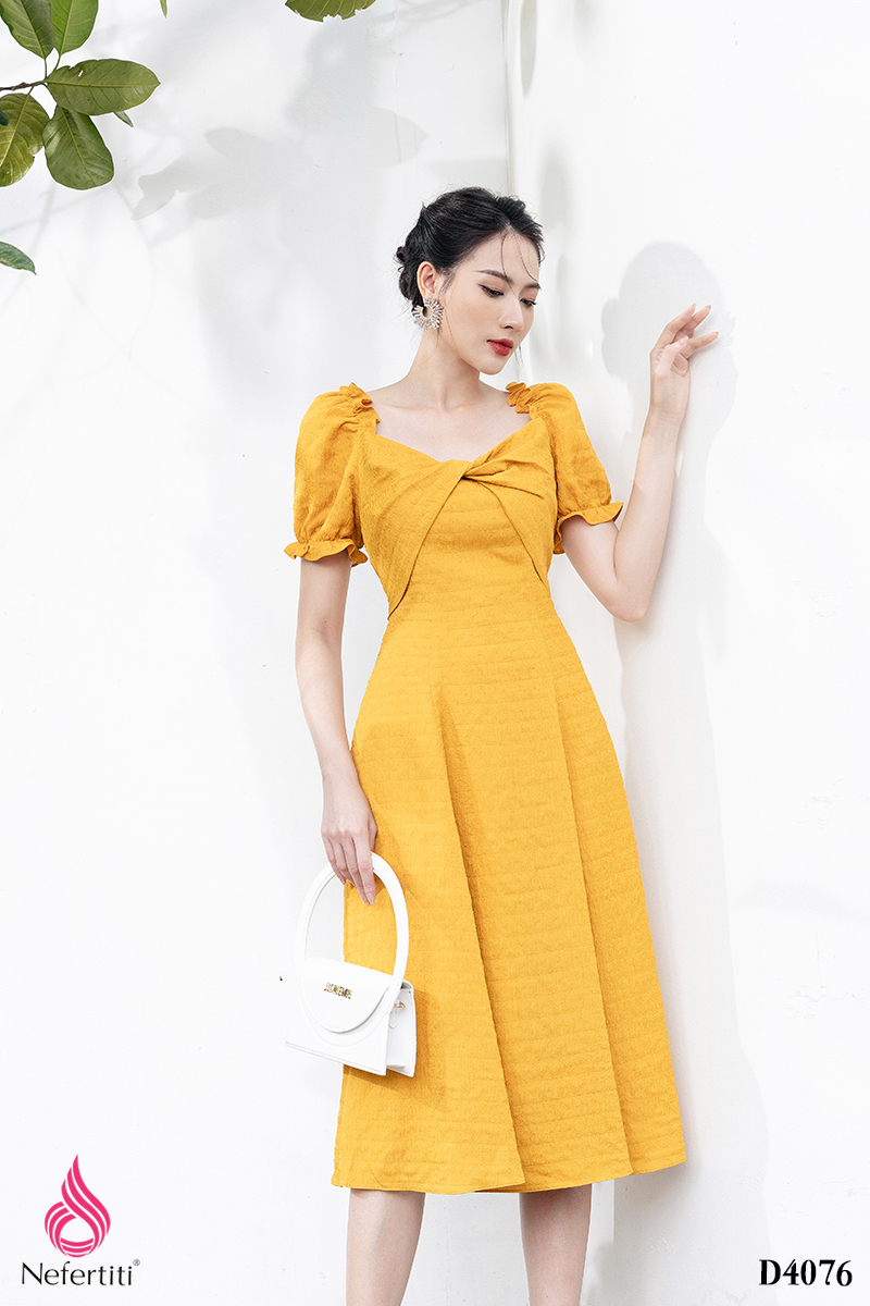 2D4076 - ĐẦM DÁNG XÒE NGỰC XẾP XOẮN CÁCH ĐIỆU